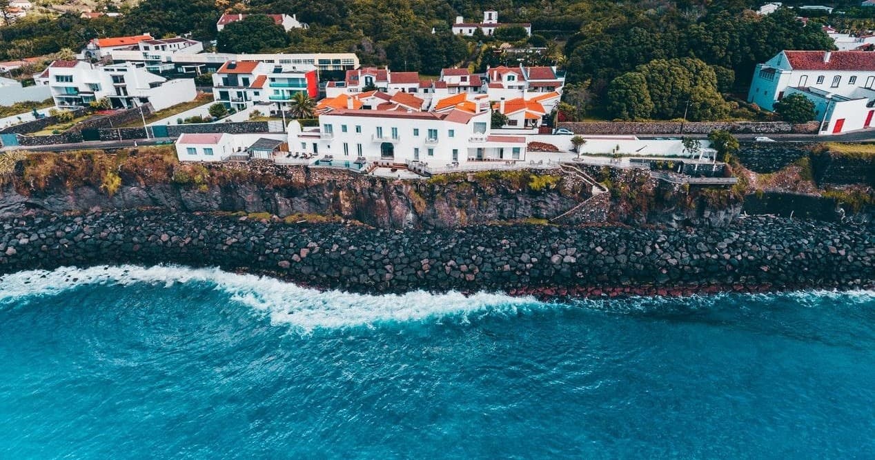 Wine & Food Walking Tour by Hungry Whales in Ponta Delgada