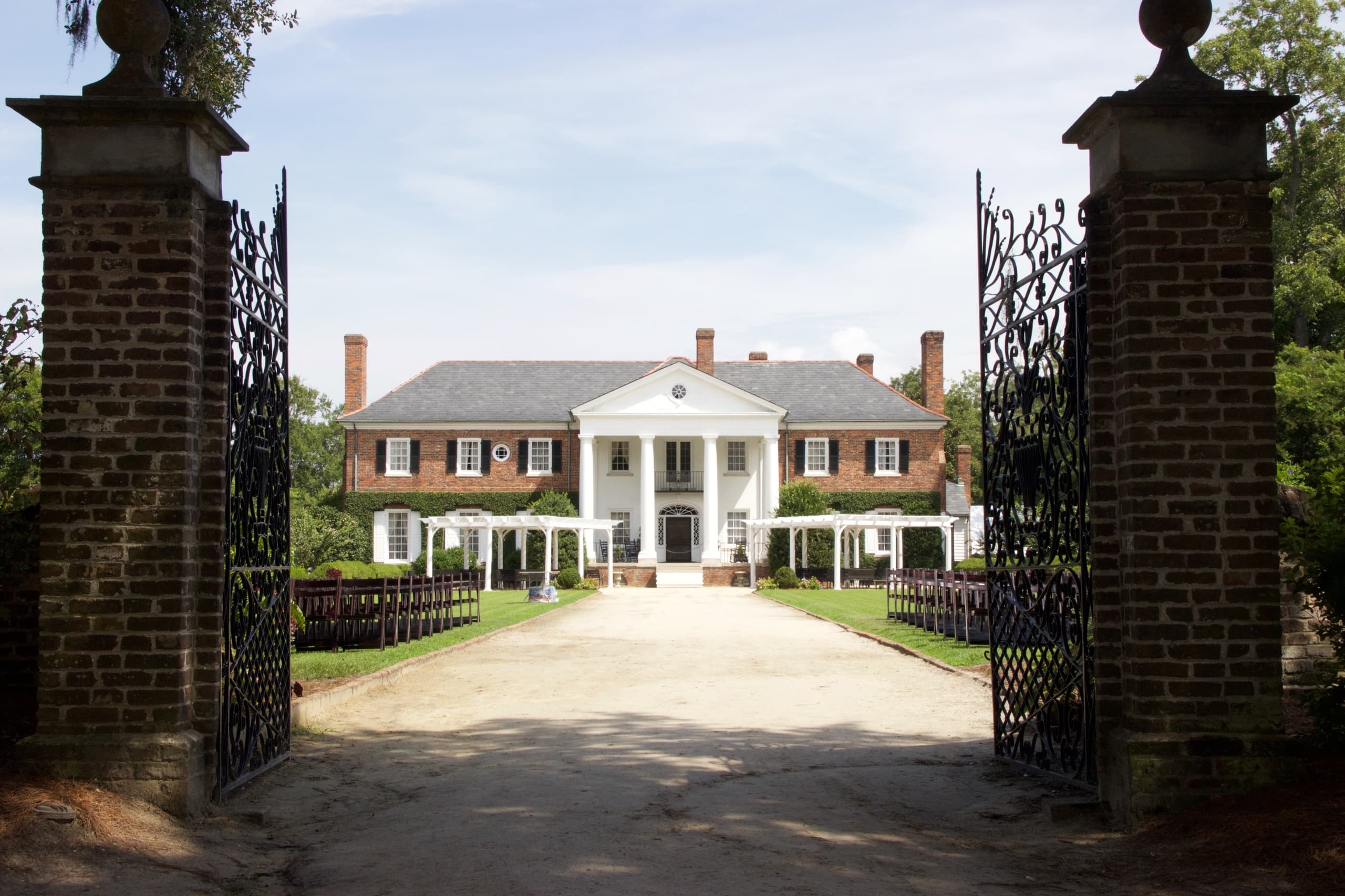 Walking the Lowcountry: A Historical Plantation Tour Near Charleston