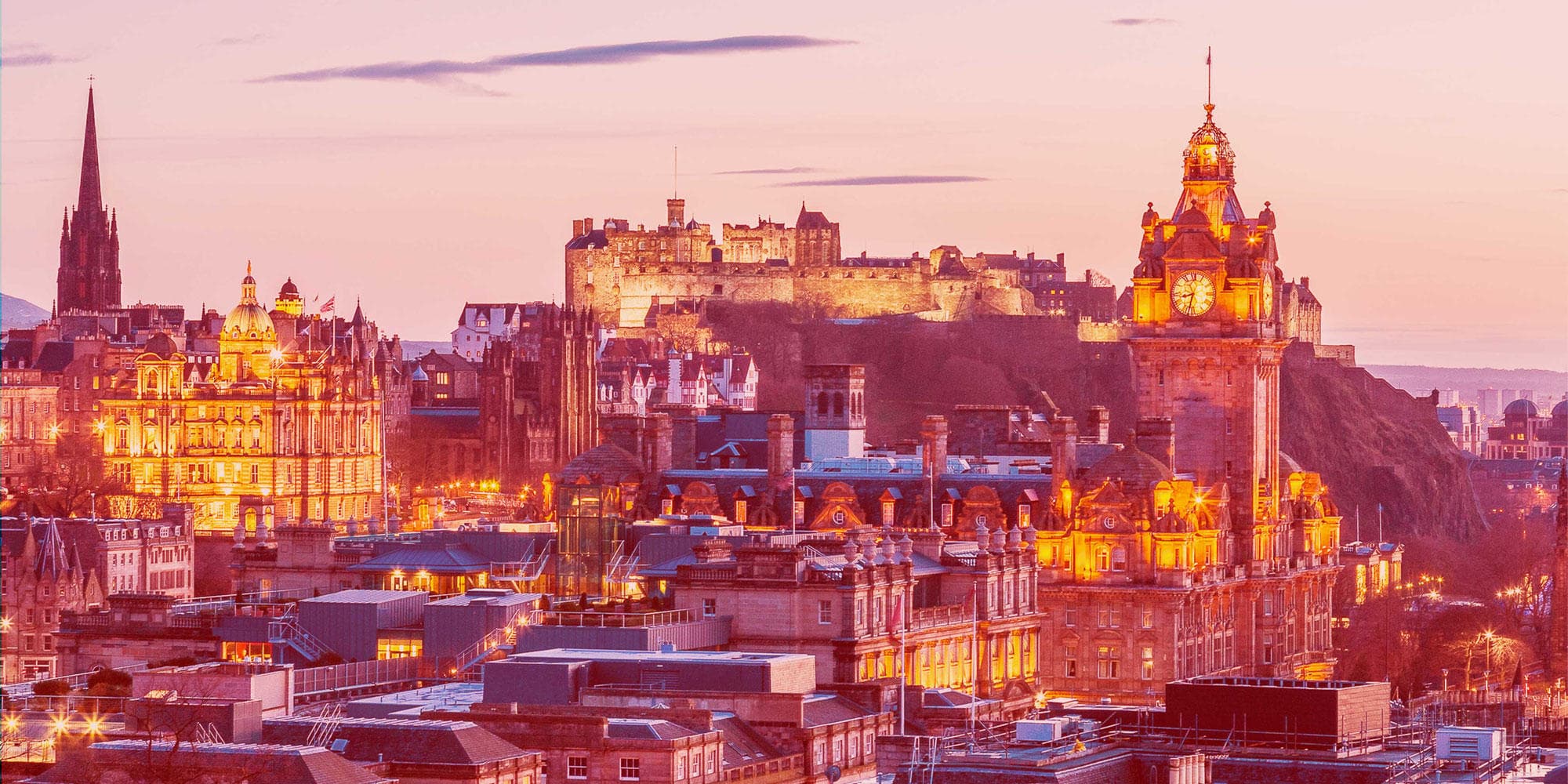 Sunset panoramic view of Edinburgh Castle and skyline
