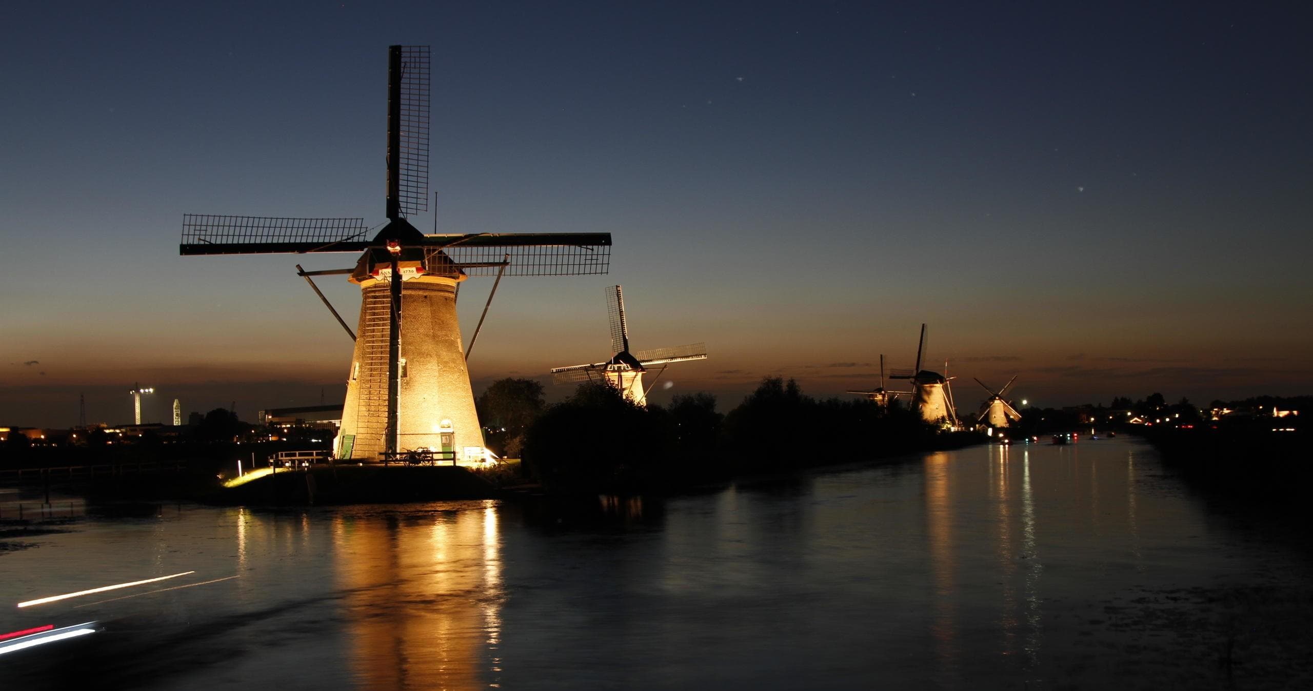 Camaleon Tours: Private Windmill & Cheese Trip Near Amsterdam