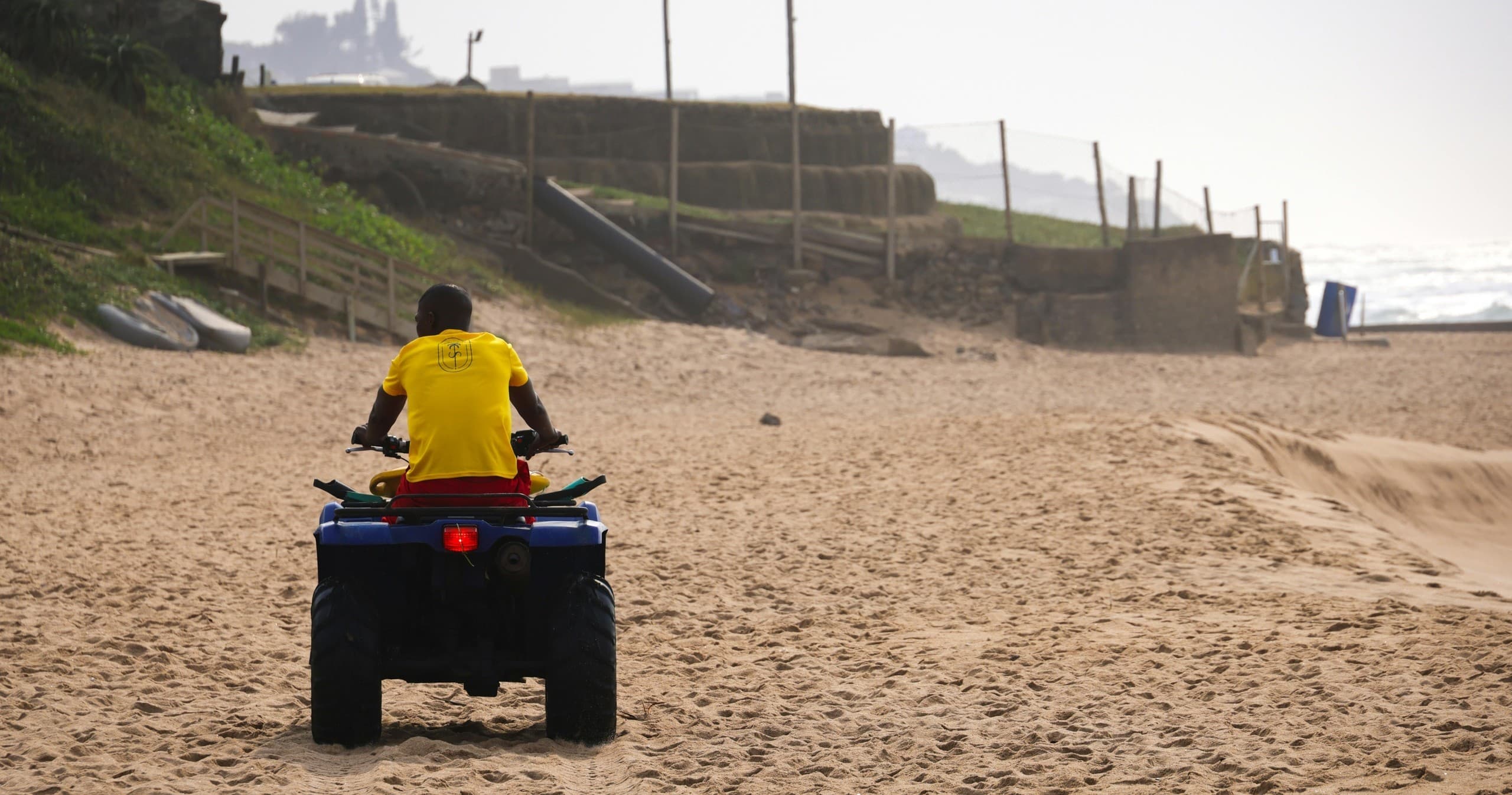 Cruise Miami in a Polaris Slingshot: The Ultimate Open-Air Adventure photo 3