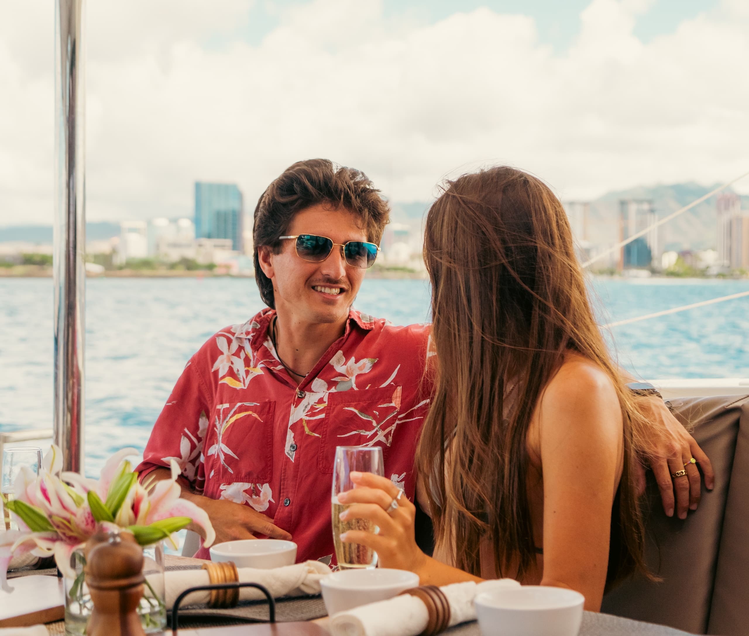 Luxury Yacht Cruise with Lokahi Cruises in Honolulu