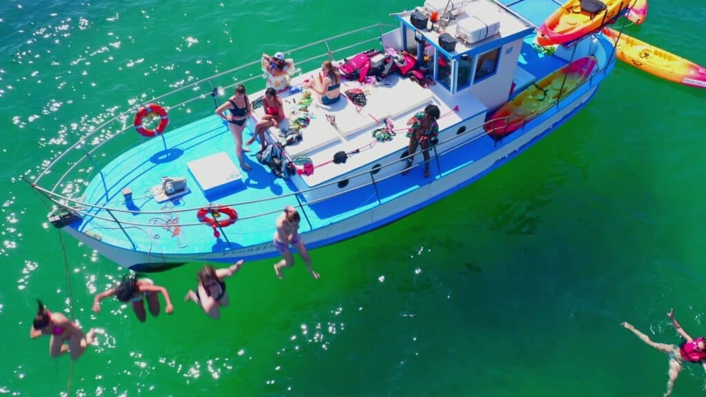 Water Activities: Wooden Boat Tours in Algarve