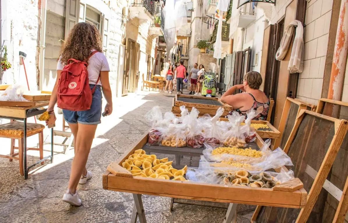 Bari Walking & Food Tour with Bologna Tour