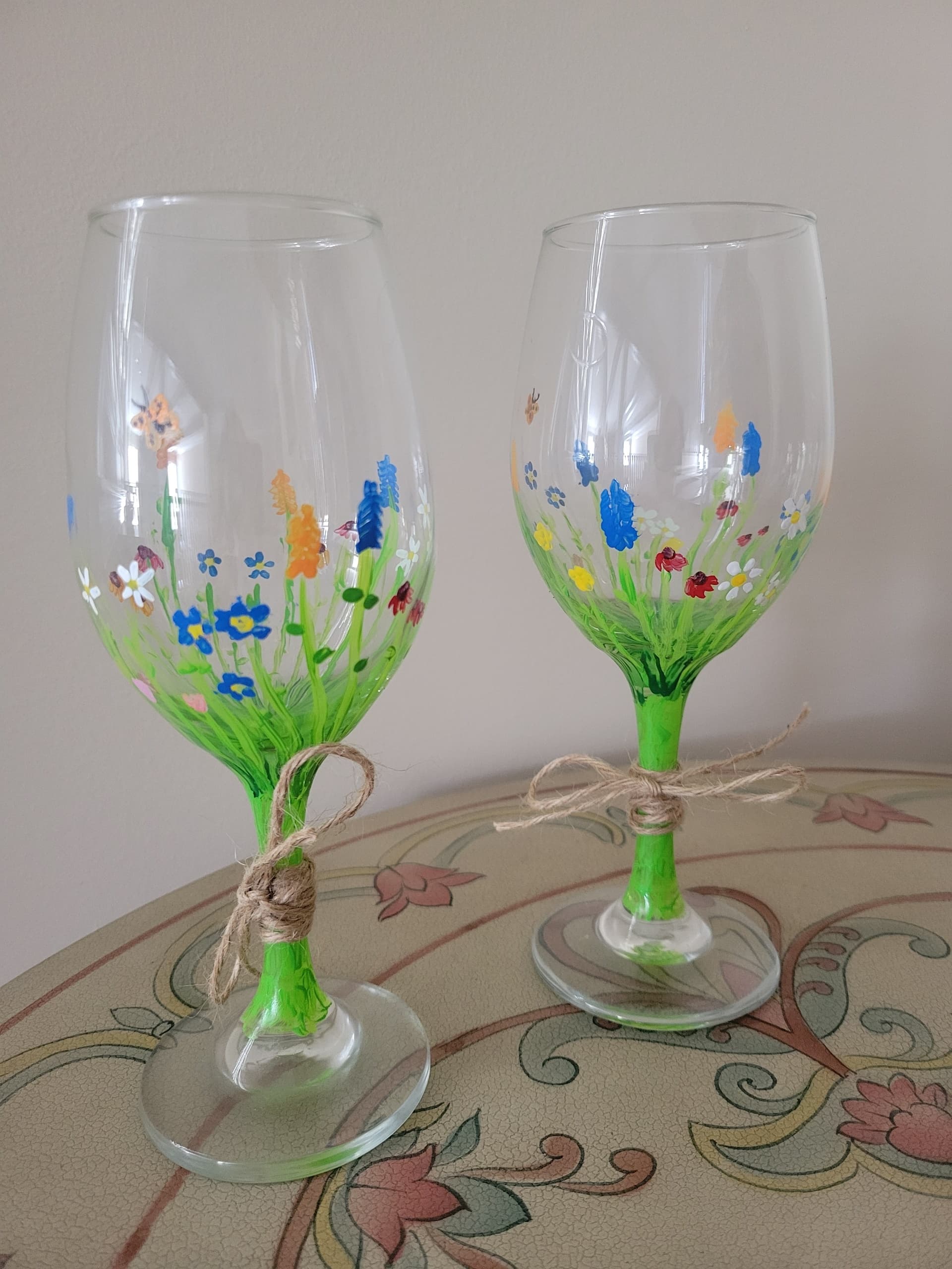 Paint for Paws: Wine Glass Painting Night to Benefit Little Wren Rescue in Altoona