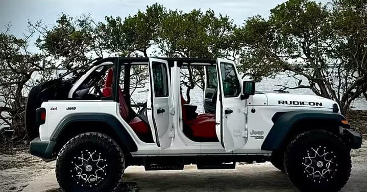 Outdoor Adventure with the 2018 Jeep Wrangler in Tampa Bay
