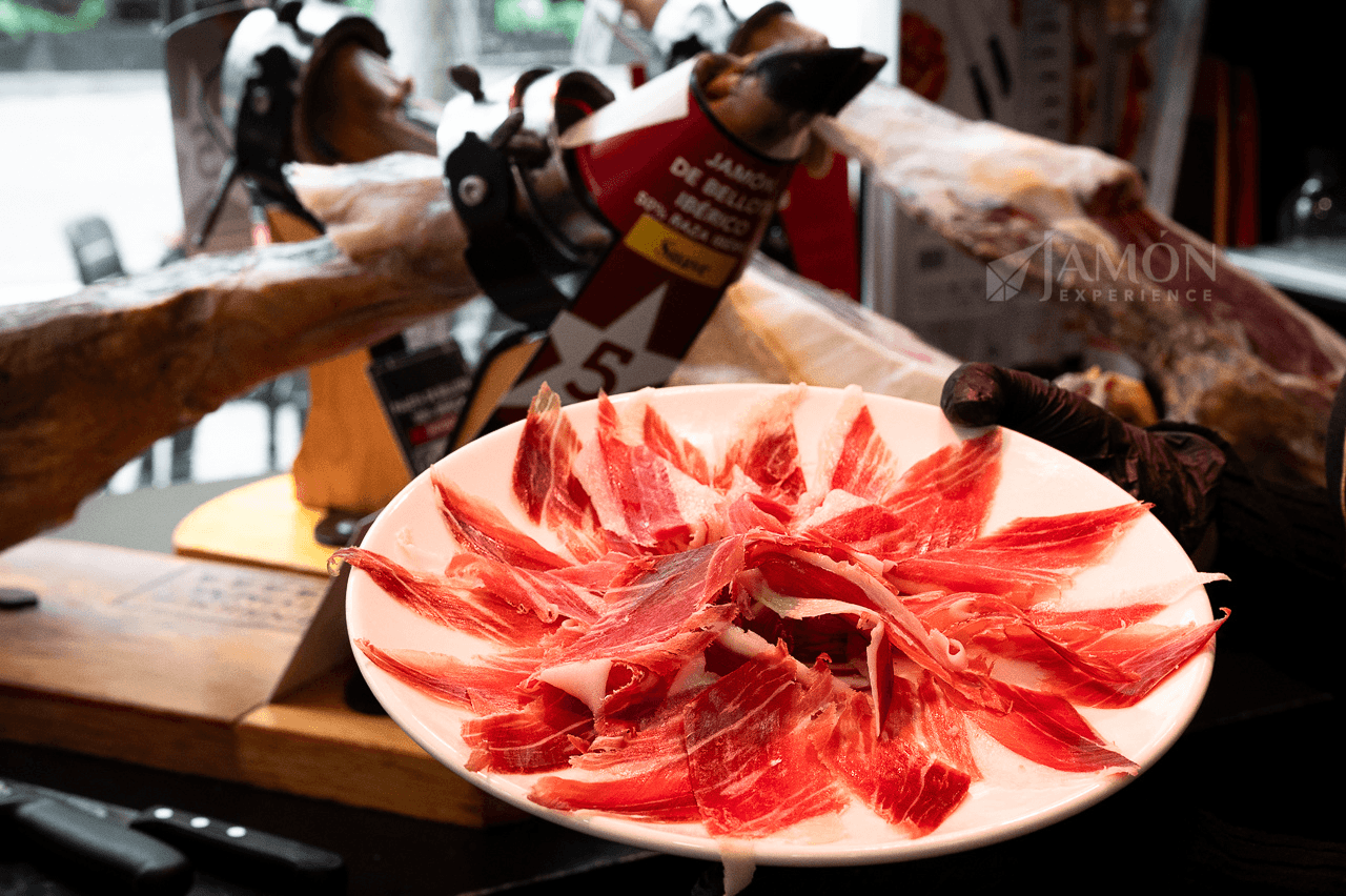 Master Jamón: Introductory Ham Cutting Workshop Near Sagrada Familia photo 4