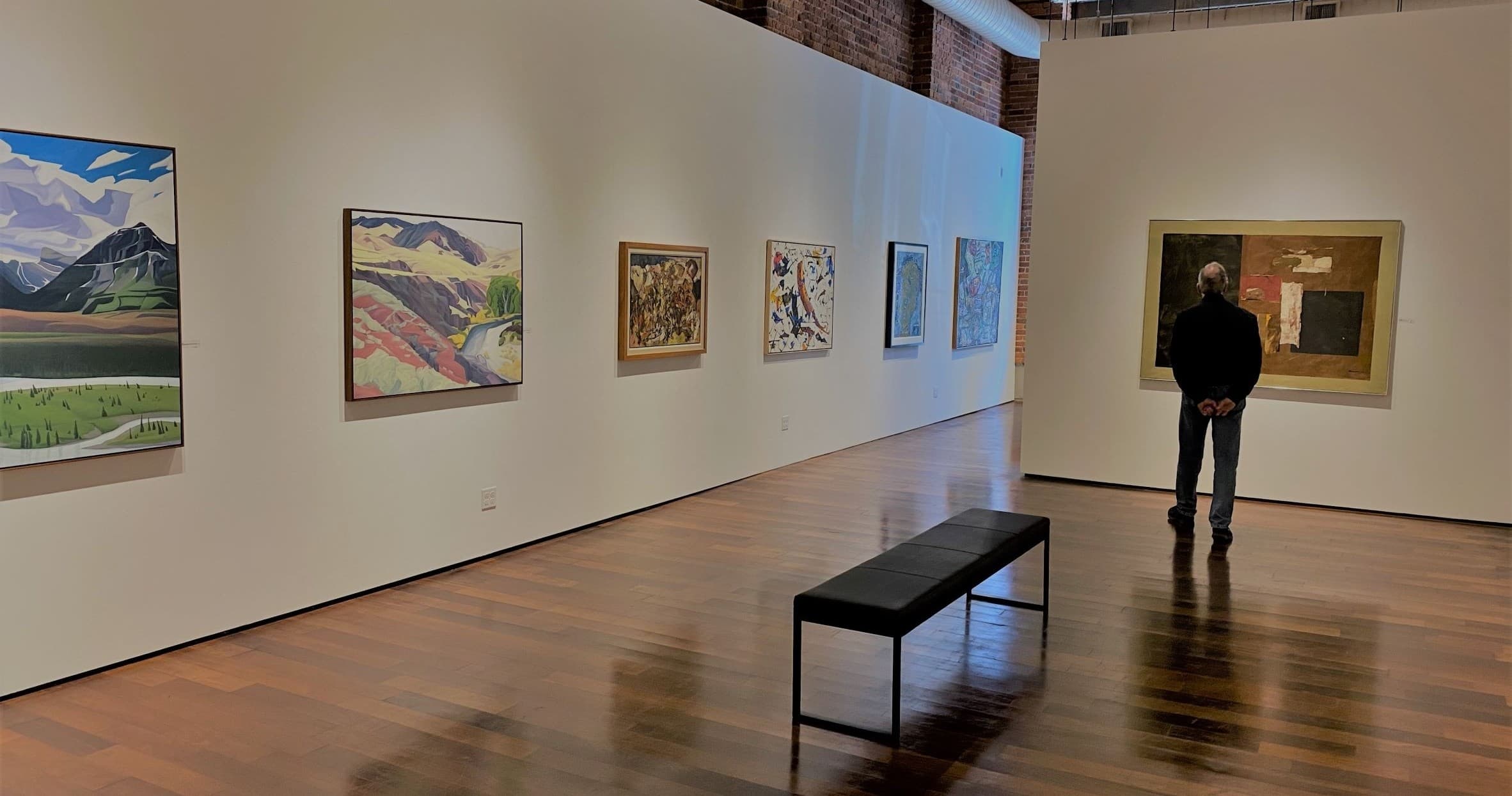 Exclusive Seattle Art Gallery Tour Experience