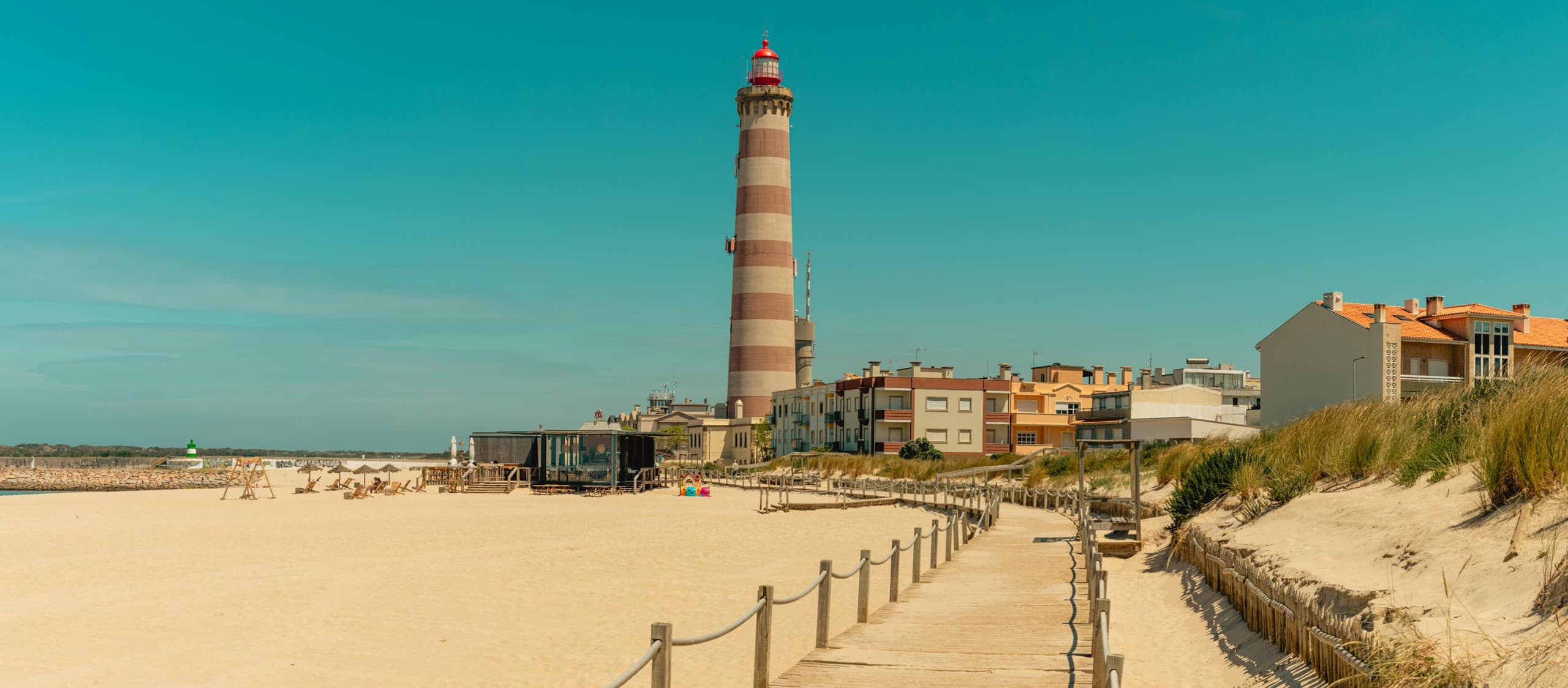 Aveiro Coastal Culture: Salt Pans, Cod Fishing and Costa Nova Beaches