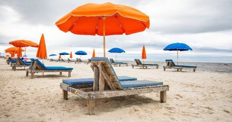Beach Lounger Rentals at Life's A Beach Biloxi
