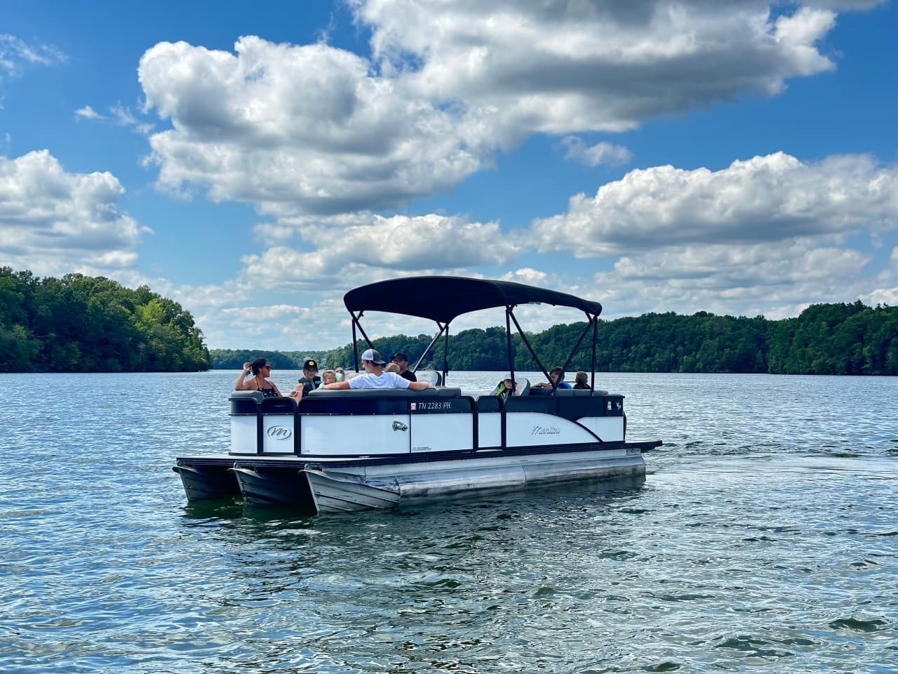 Manitou Aurora Tritoon: Family-Friendly Pontoon Rental on Tims Ford Lake photo 1