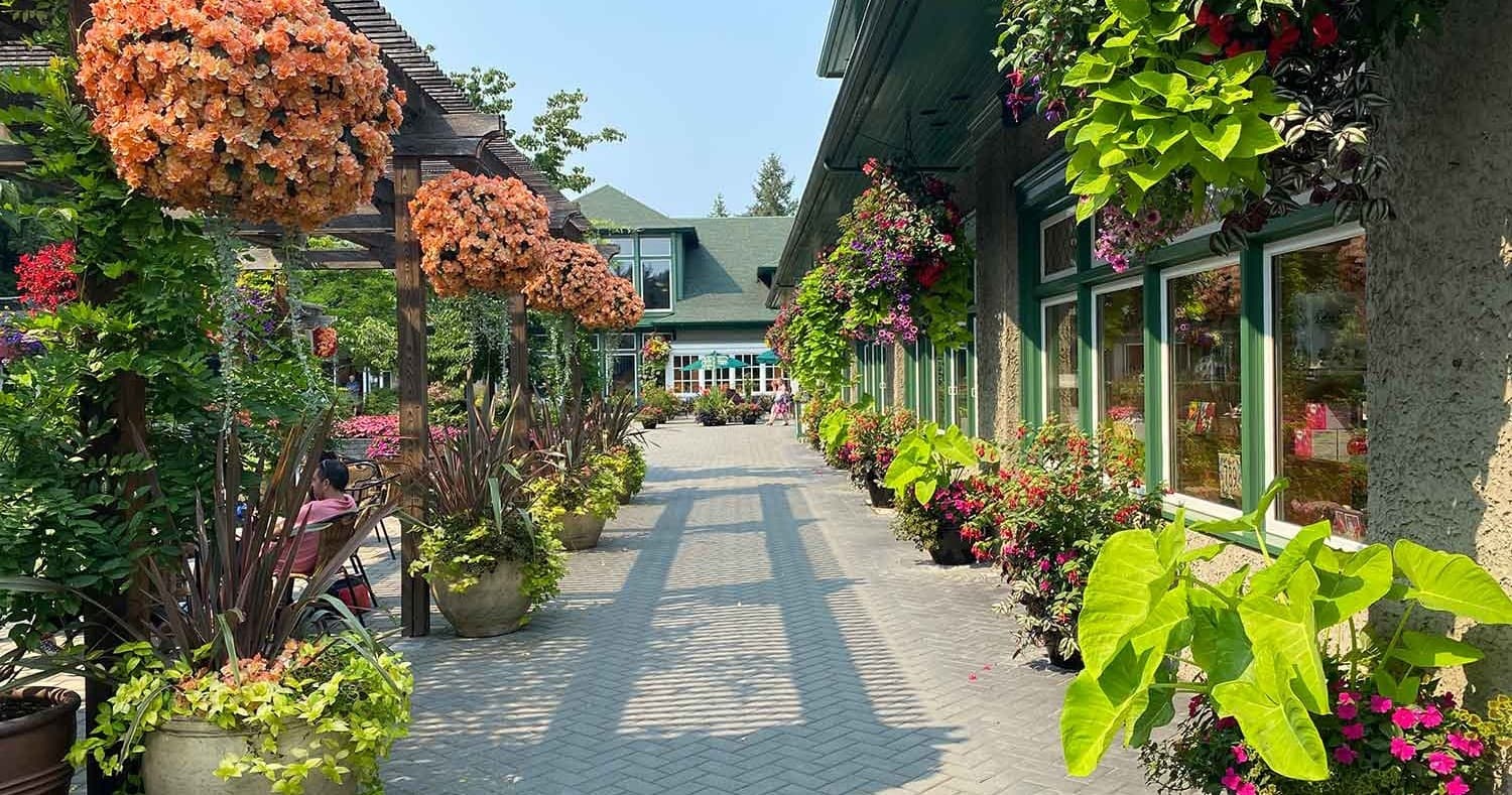 Victoria Highlights & Butchart Gardens with Galavant Tours