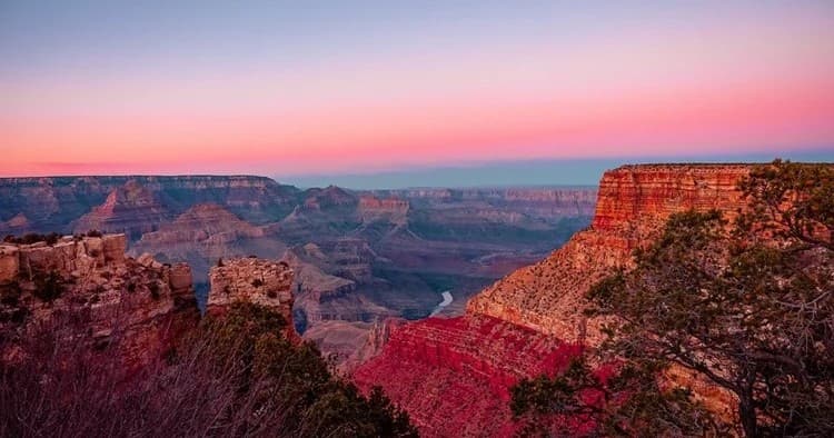 Grand Day Tour — Tusayan to Grand Canyon Village: South Rim Naturalist Guided Experience