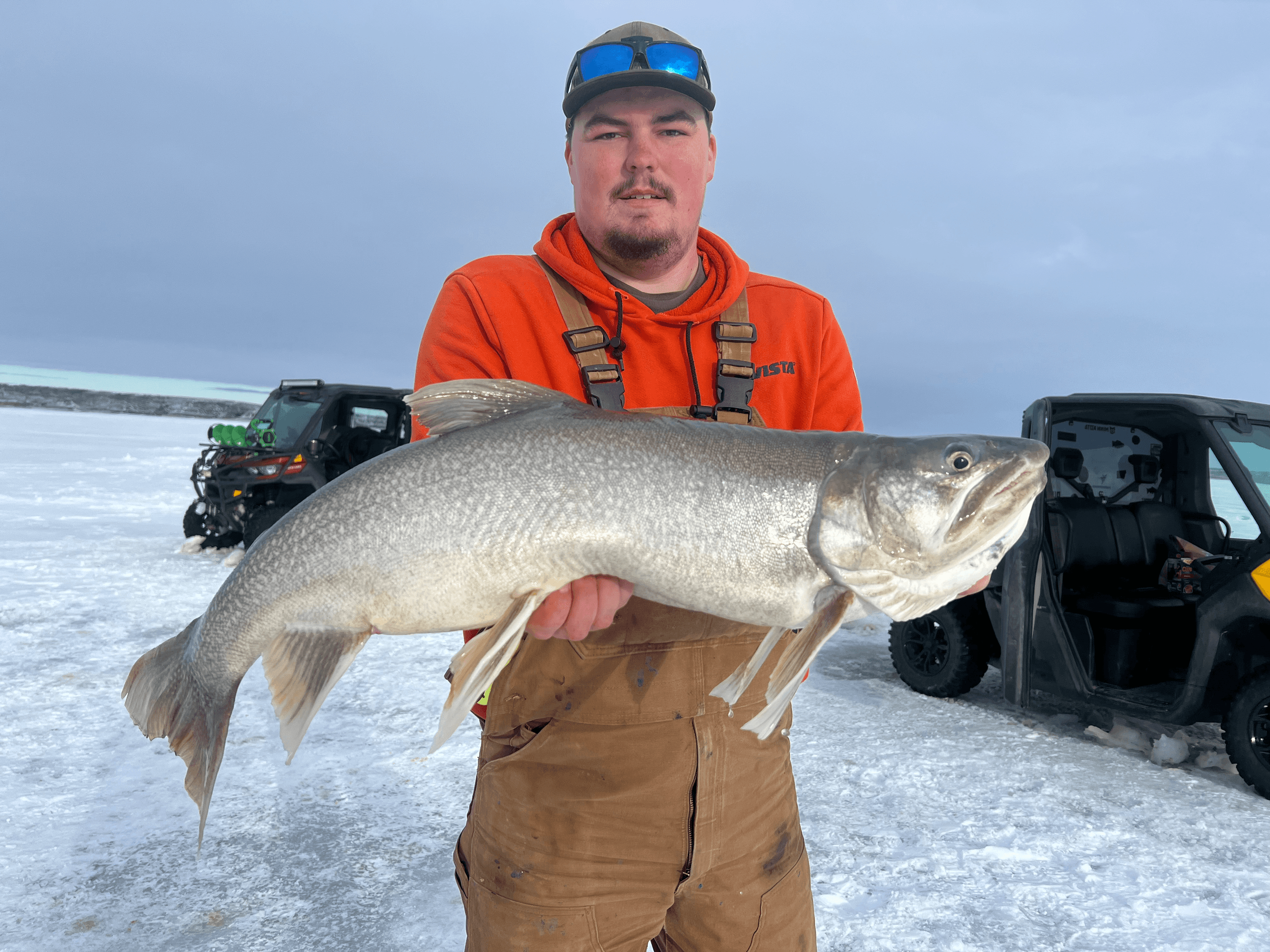 8-Hour Ice Fishing Charter with Captain Don at Fort Peck Lake