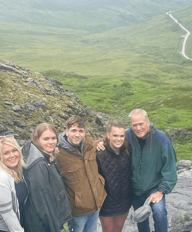 Hatcher Pass Reindeer Adventure from Anchorage — Feed Reindeer, Explore Hatcher Pass & Eagle River photo 2