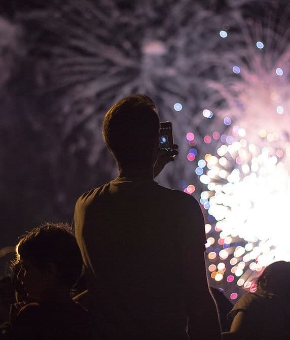 Friday Night Fireworks Cruise by Subsurface Oahu in Honolulu
