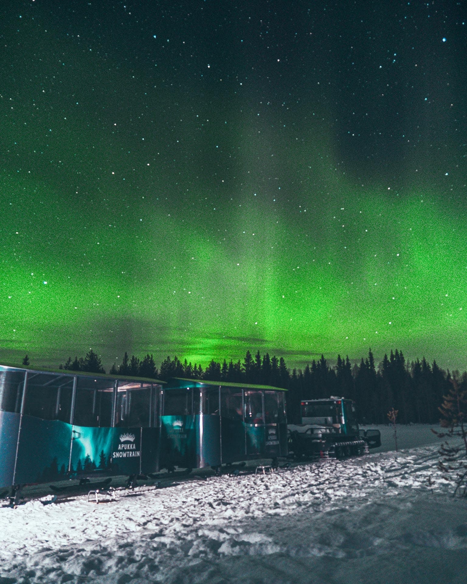 Snowtrain to Northern Lights Camp by Apukka Resort in Rovaniemi