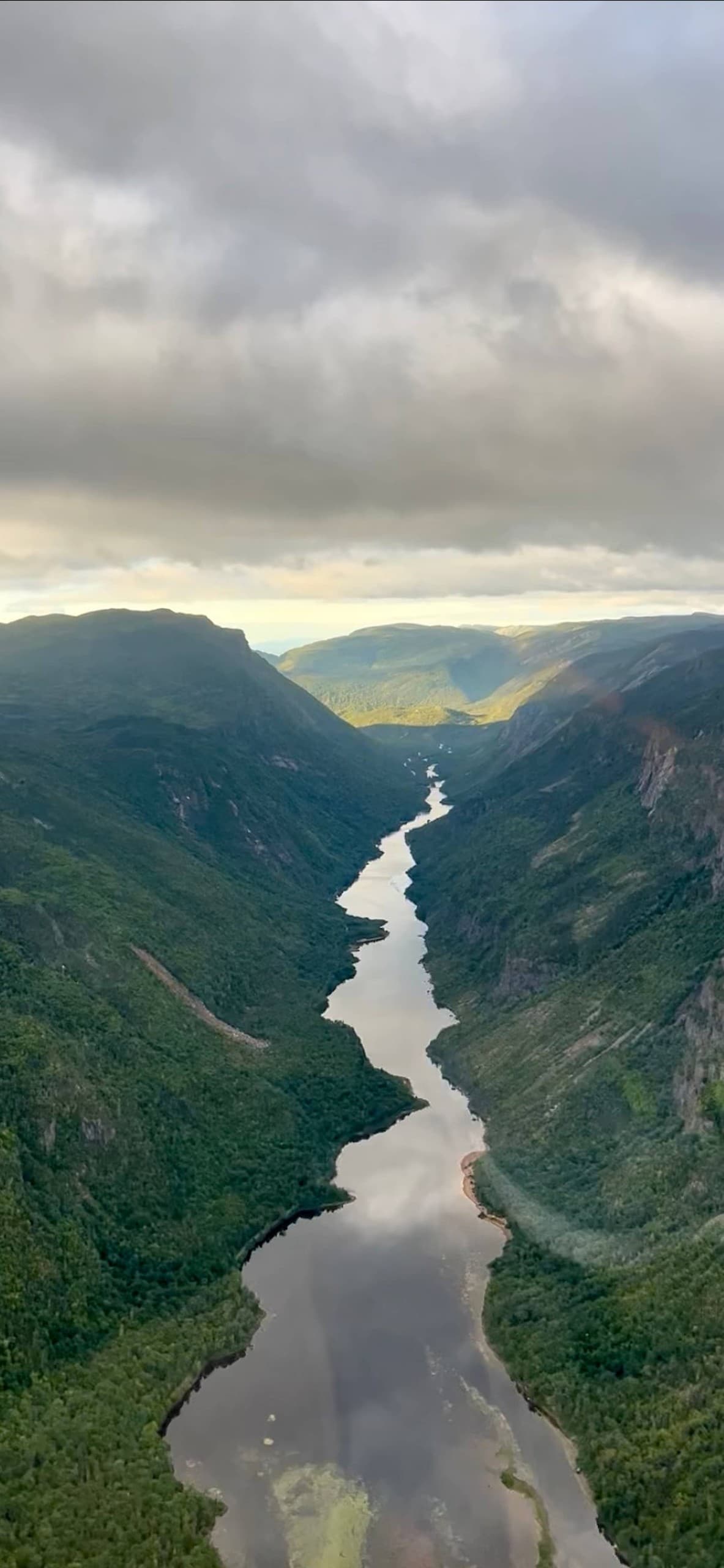 Helicopter Flight Over Les Hautes-Gorges: 45-Min Scenic Tour Above Lac Brébeuf & Saguenay Fjord