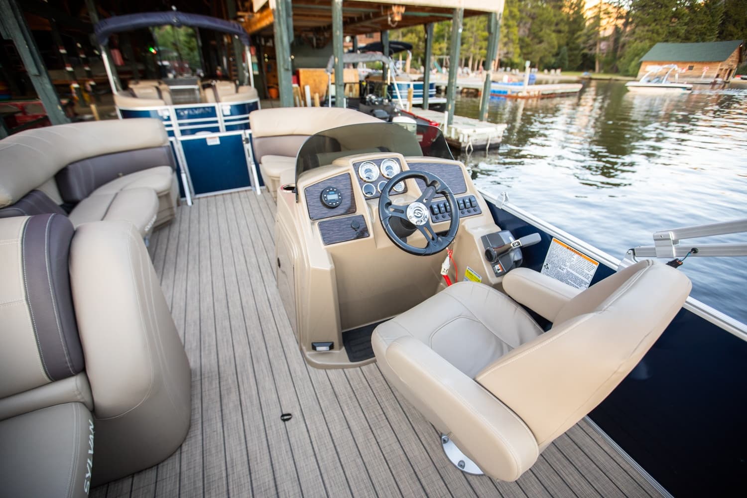 Self-Guided Pontoon Rentals on Grand Lake: 1–4 Hour Sylvan Cruises photo 2