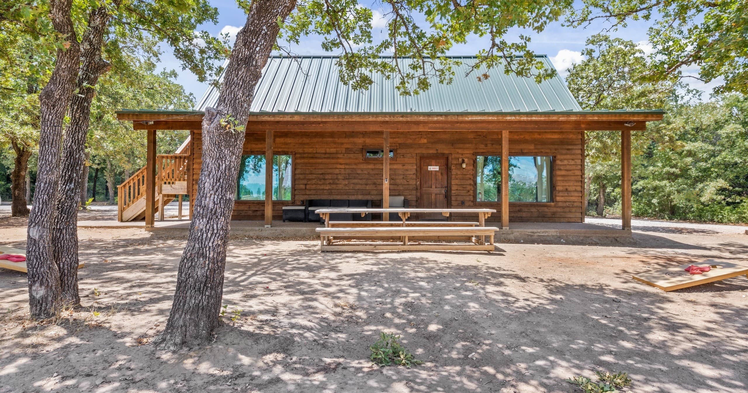 Private Cabin 7 Stay in Waco, Texas - Perfect Group Getaway