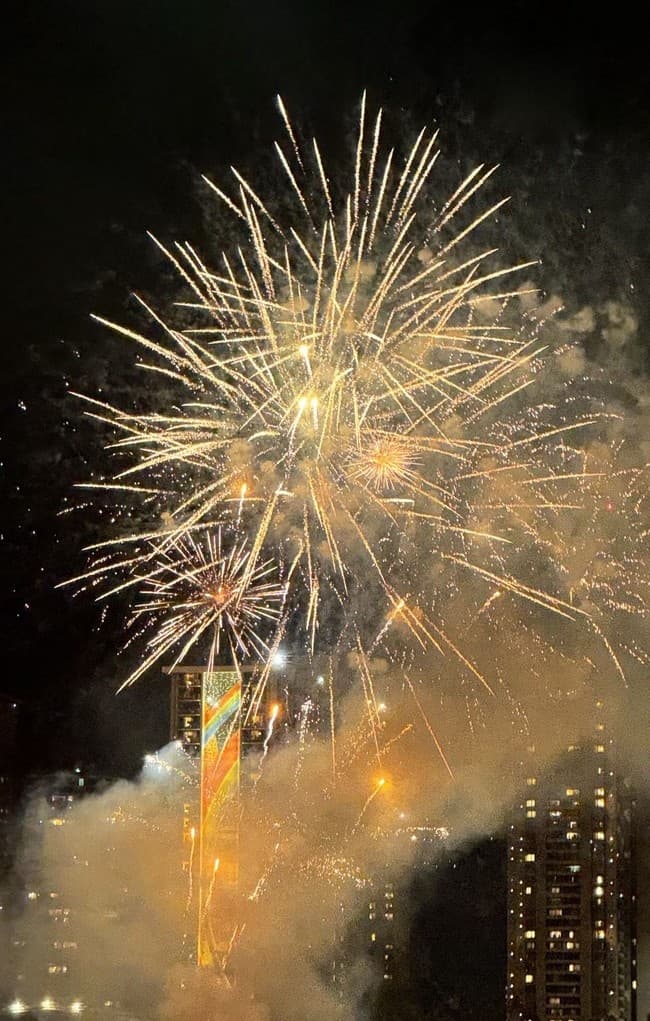 Waikiki Friday Night Fireworks Cruise: 1-Hour Twilight Sail in Honolulu photo 1