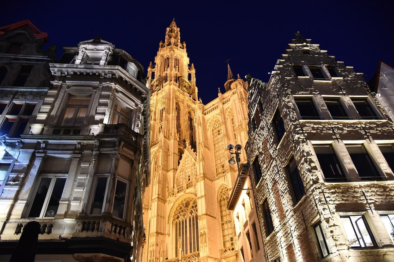 Antwerp Night Tour with Walkative! – Discover the City After Dark