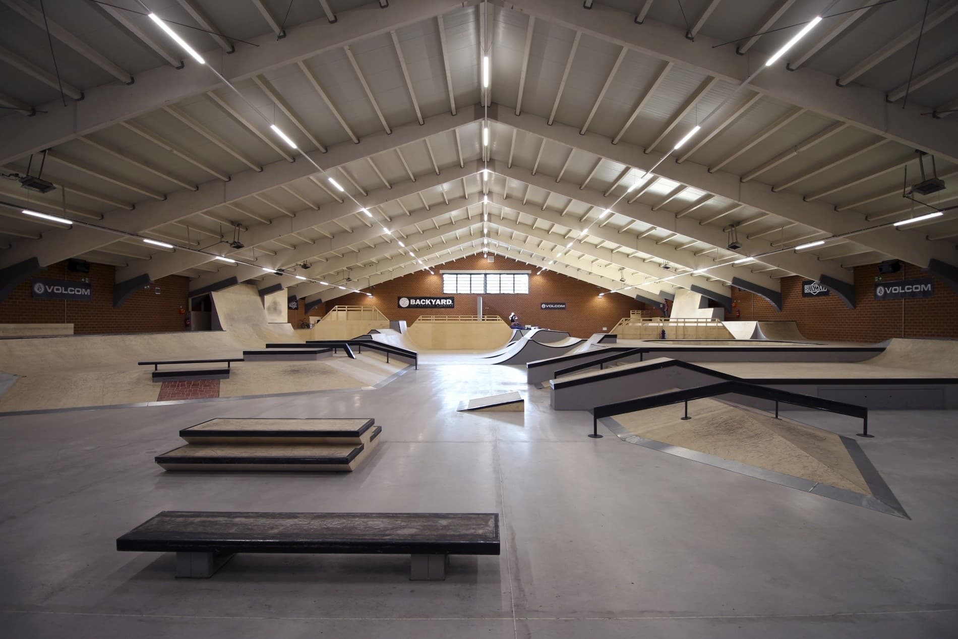 Adult Skateboard Workshop in Oldenburg: Parent-Child Skatehall Session