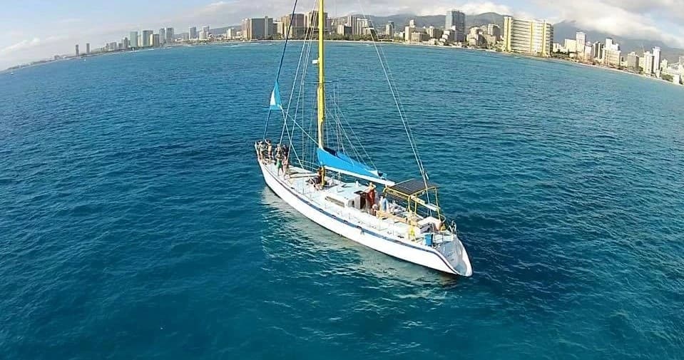 Sailing Adventures with Hawaii Blue Water Sailing in Honolulu