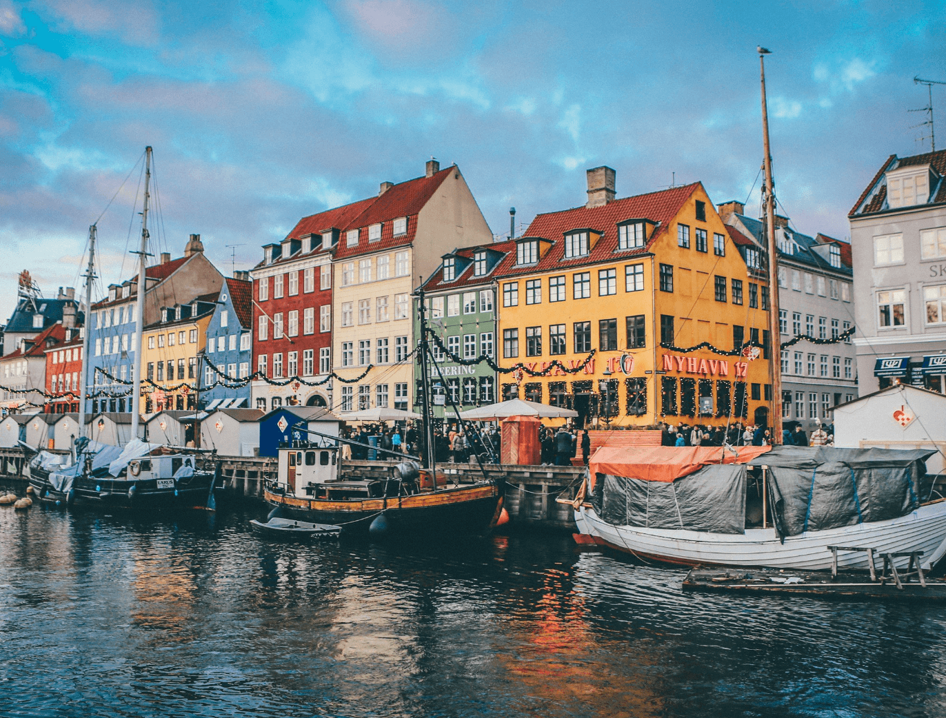 Copenhagen Walking Tours’ Hygge & Highlights Walk in København