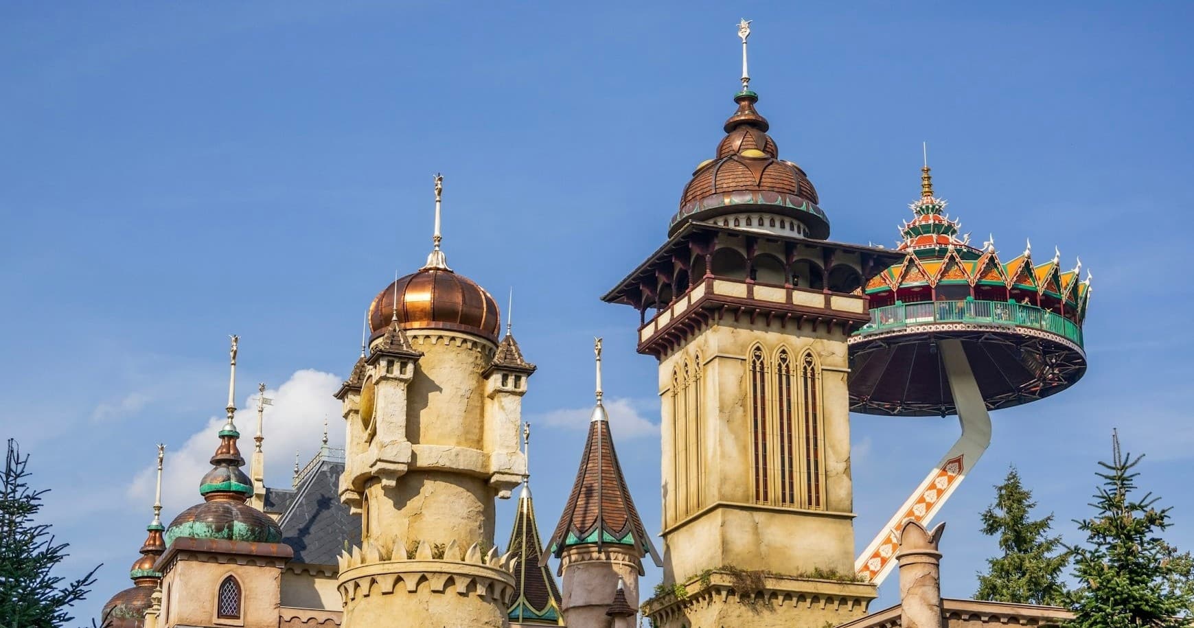 Family-Friendly Private Tour to Efteling Theme Park from Booktaxi24