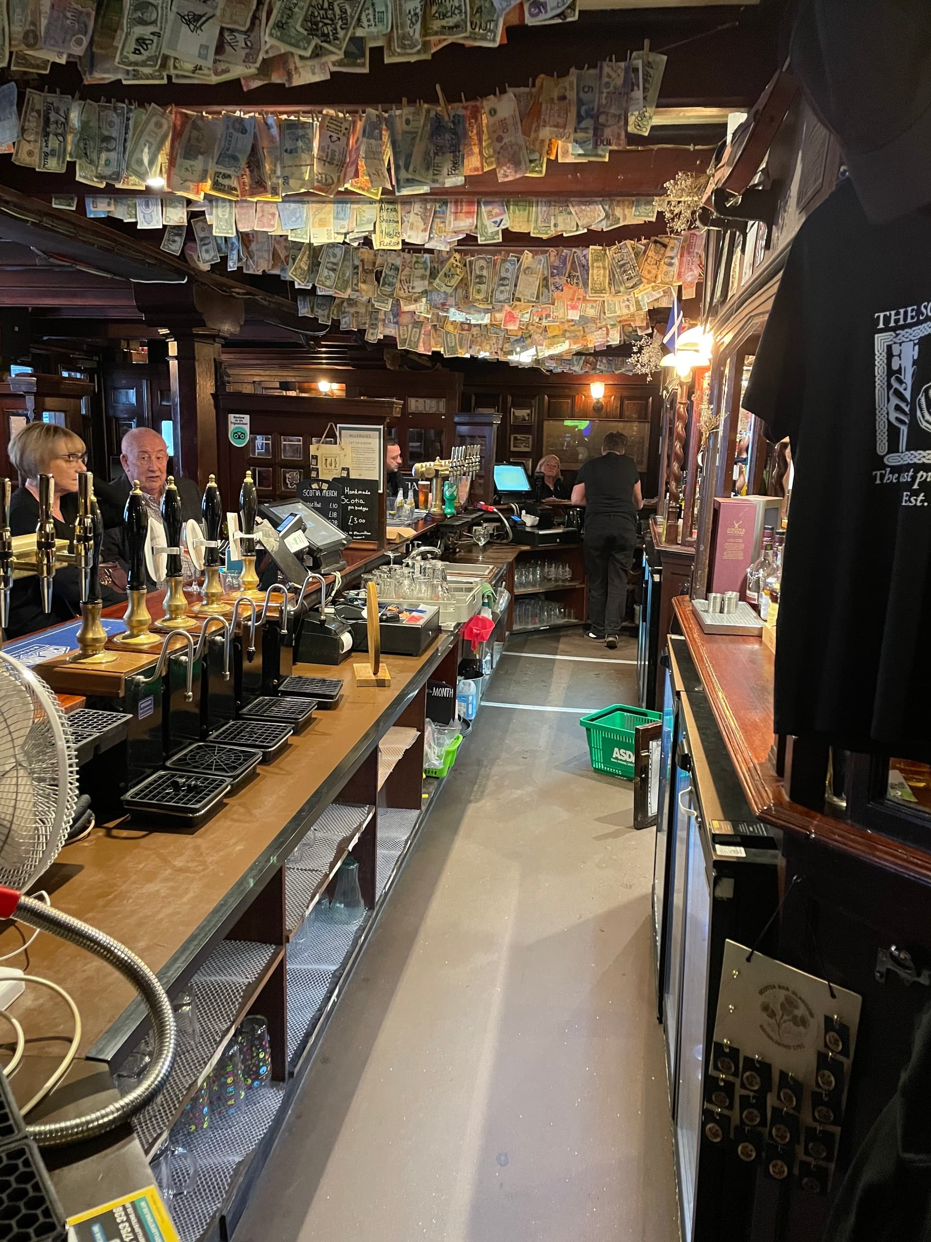 Whisky Adventure in Glasgow with Walkative!