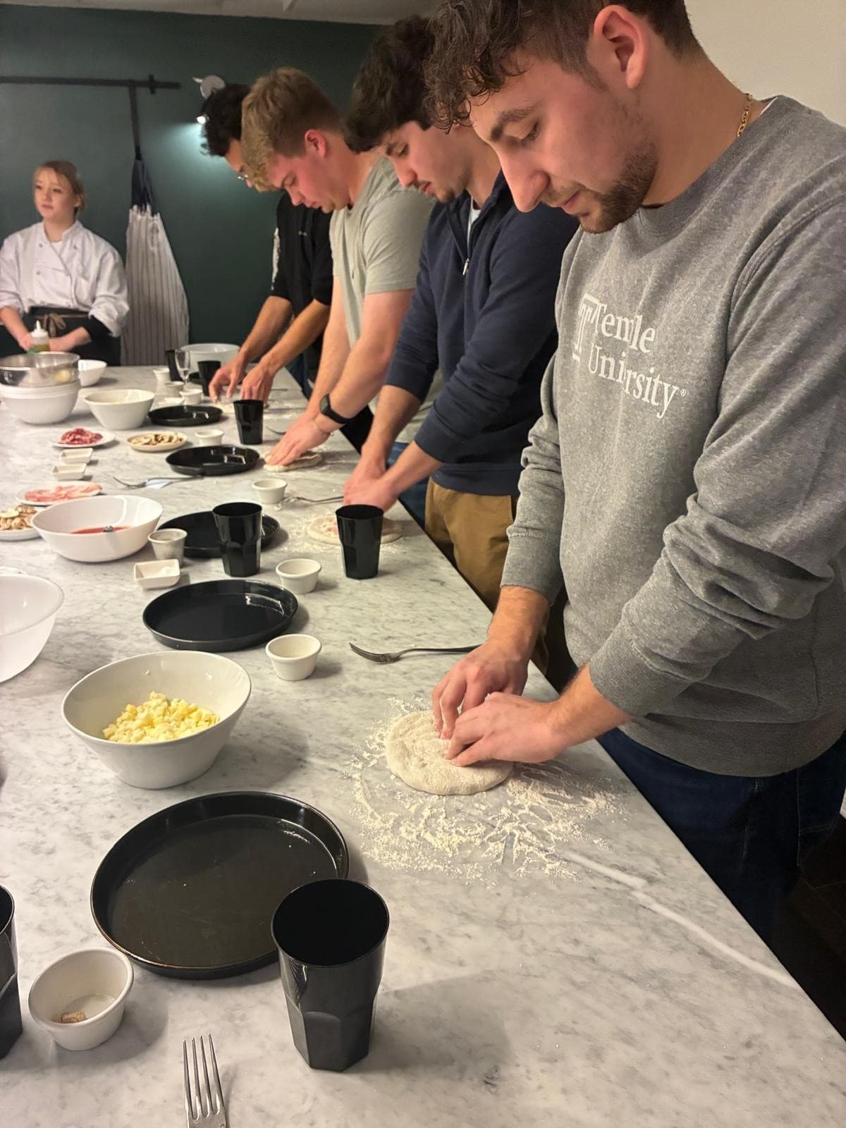 Hands-On Pizza and Tiramisu Cooking Class on Via dei Banchi Vecchi, Rome