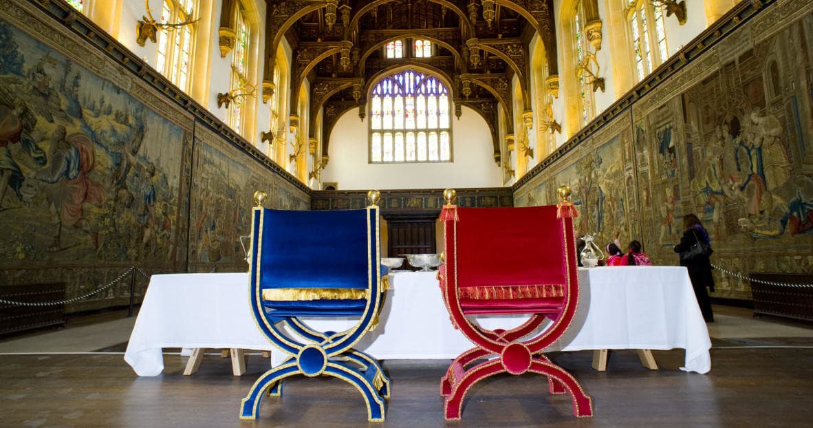 Historic Hiking and Garden Tours Near London at Hampton Court