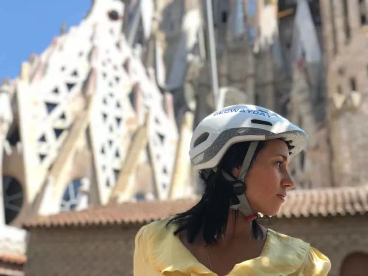 Barcelona Gaudí Masterpieces by Segway with Andilana tour SL