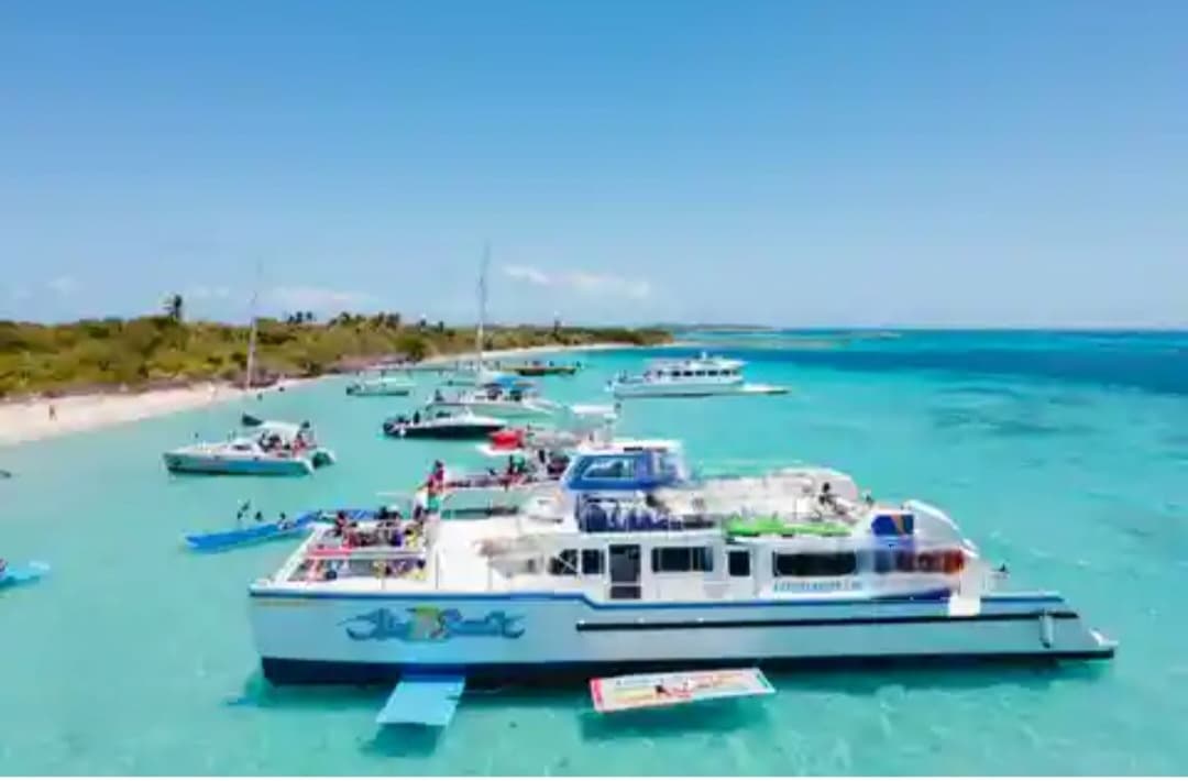 Explore Puerto Rico’s Underwater Paradise with a Catamaran Sail & Snorkel Tour
