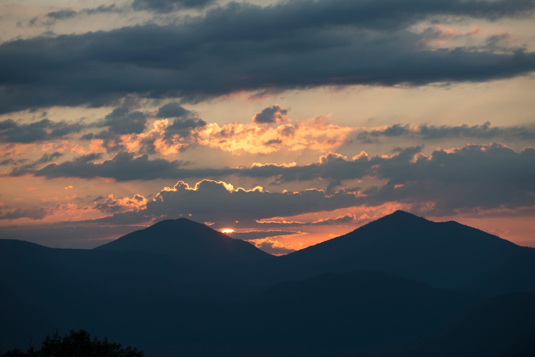 Land-Adventures: Sharp Top Mountain Shuttle at Peaks of Otter