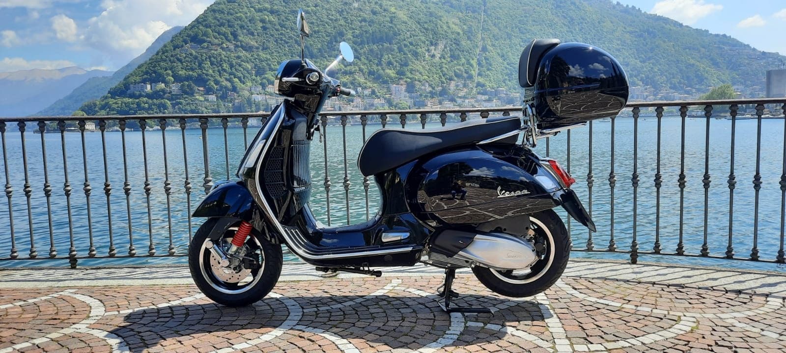 Motorized Land Adventure: Vespa Rental in Como