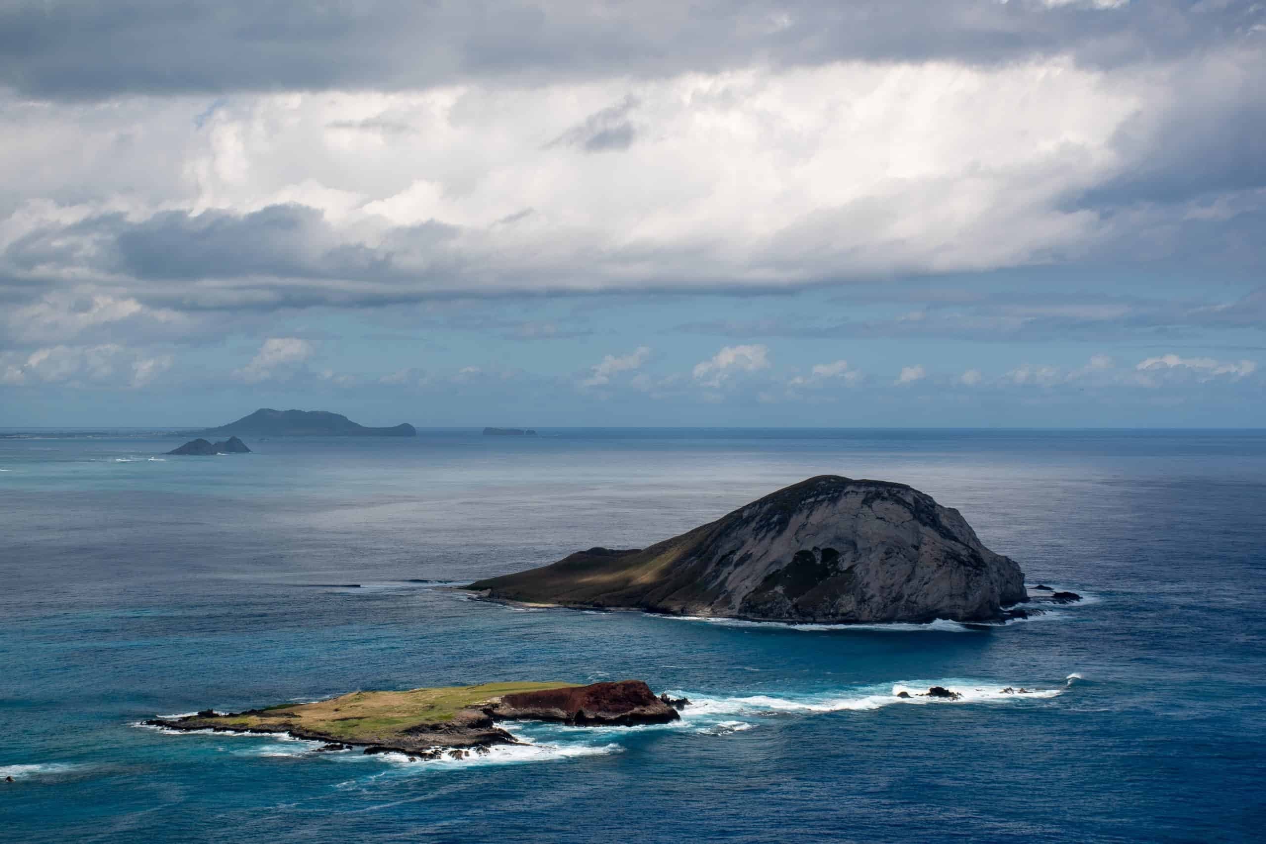 Small Group - Secret Oahu Half Circle Island Tour from Honolulu | Sightseeing Tour in Kapaa, Hawaii