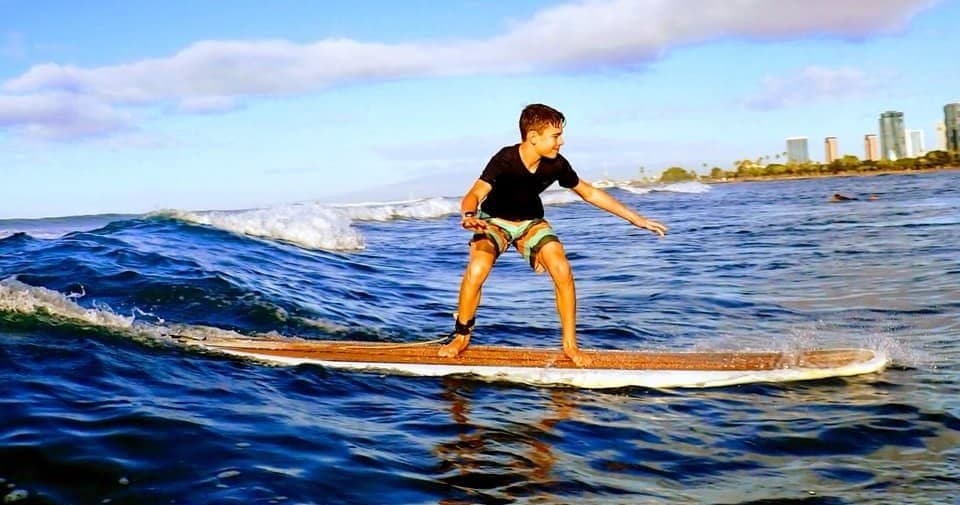 Private Surf Lessons in Honolulu: Ride the Waves Safely