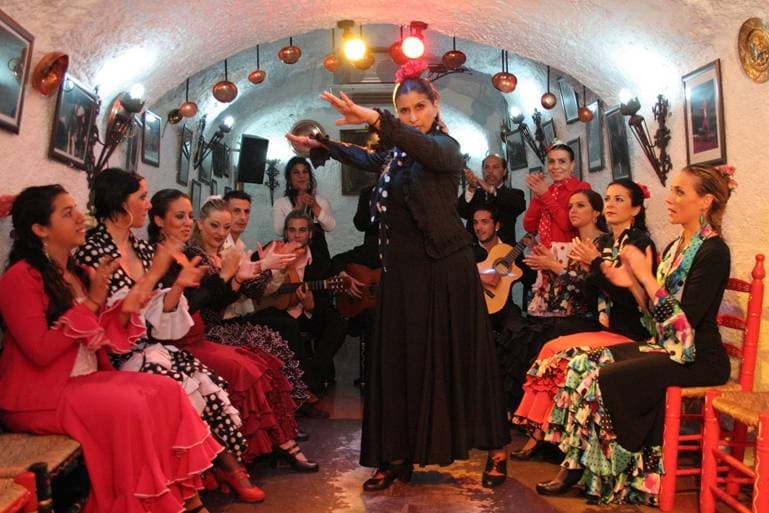 Flamenco Passion in Granada with Granada Turismo y Ocio