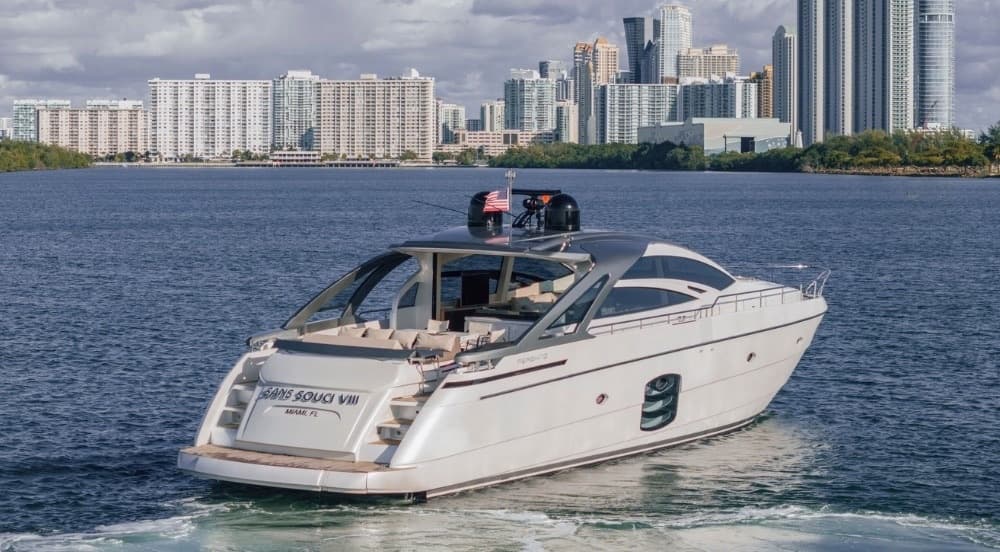 Luxurious Biscayne Bay Yacht Tours by 100 Miami Luxury Rentals
