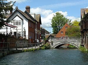 Historical Walk with Walsh Tours in Winchester
