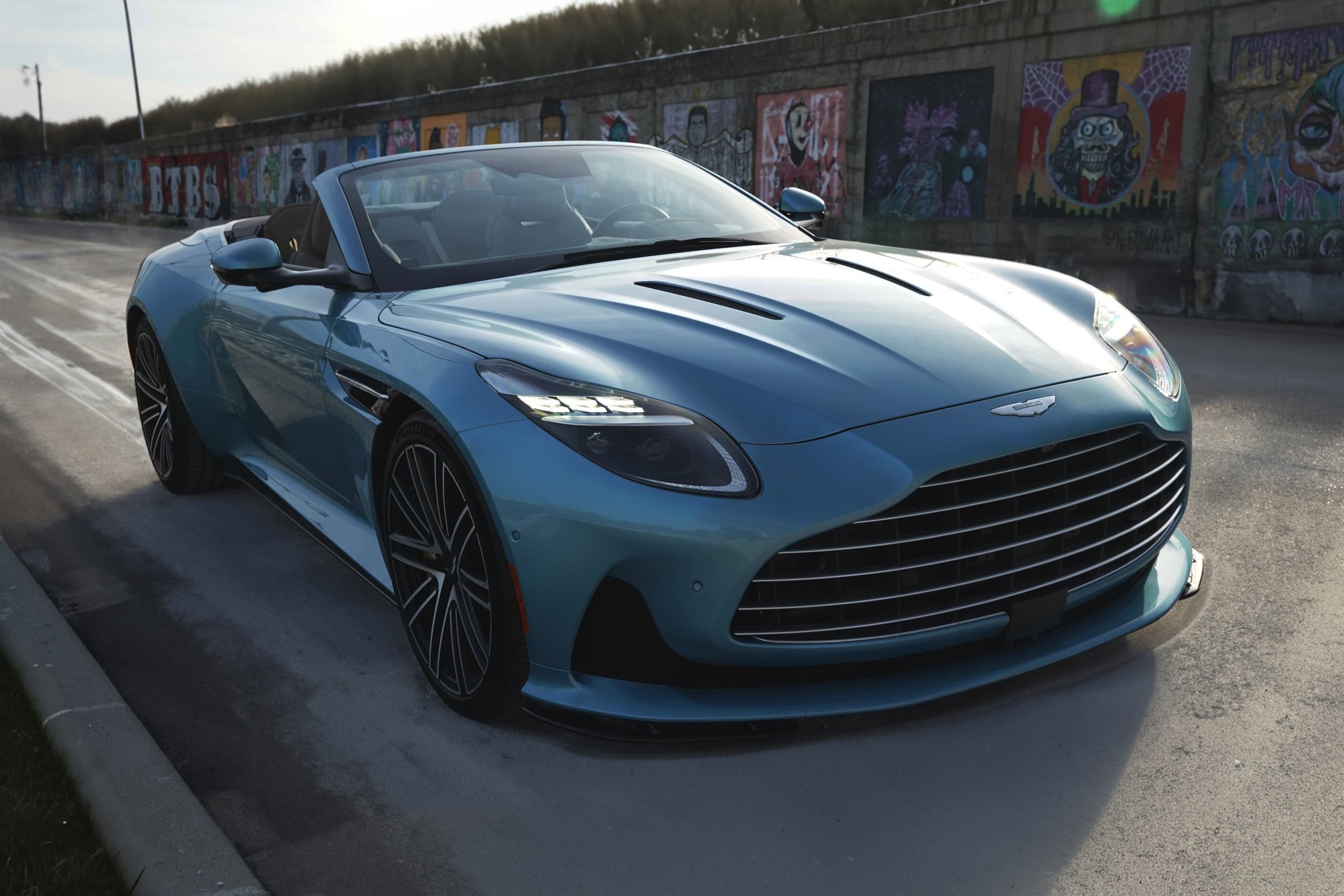 Aston Martin DB12 Super Tourer: Chicago V12 Driving Experience photo 1