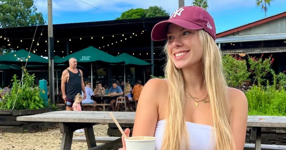 Outdoor Adventure & Sightseeing with Paradise Tours in Byron Bay
