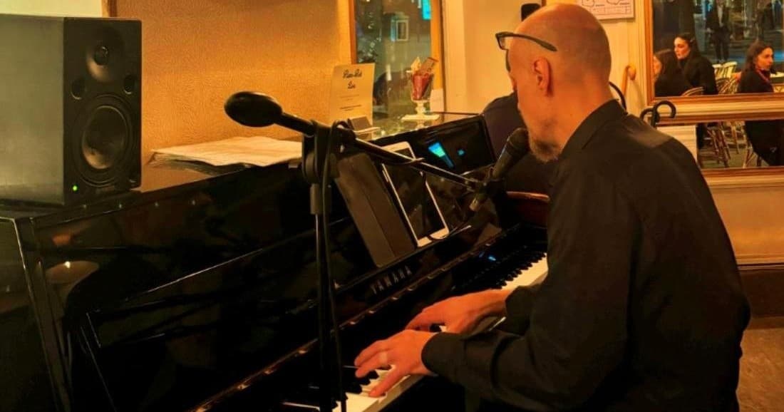 Food & Culture Tour at Montmartre with Piano Dining | Paris