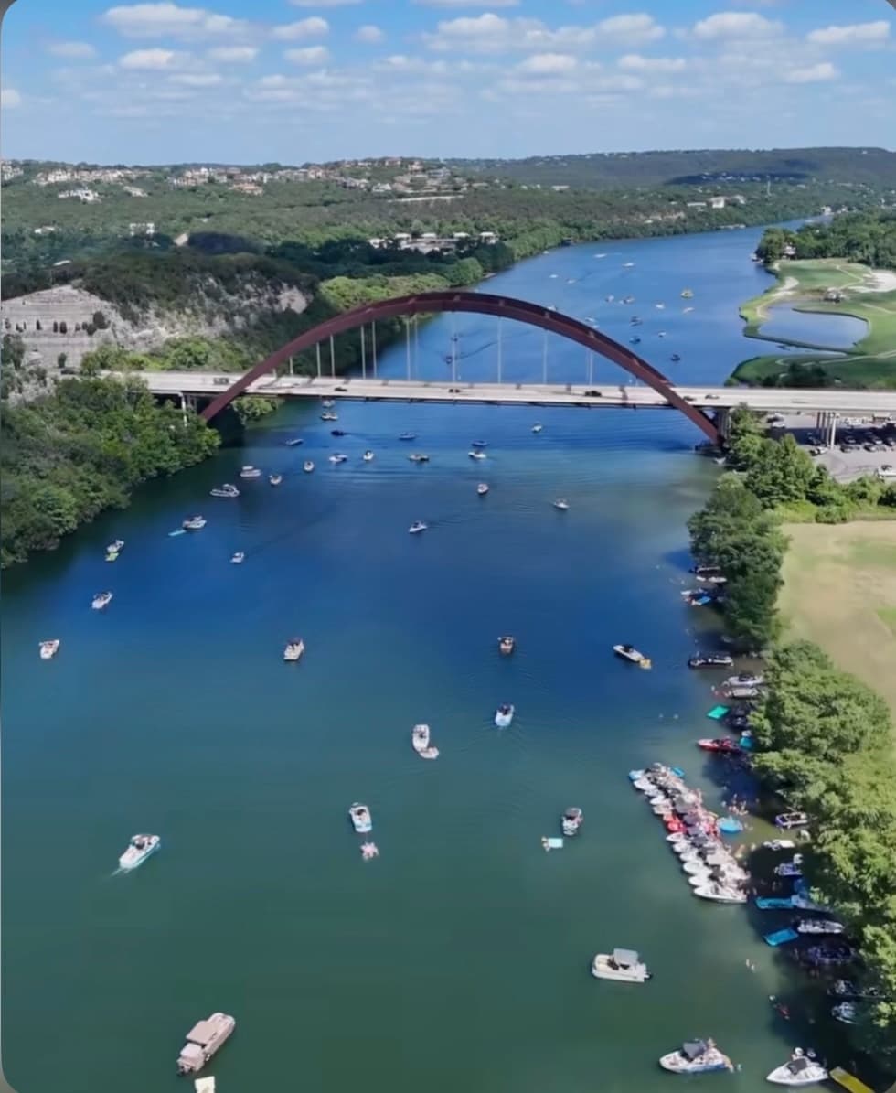 Sunset Cruise on Lake Austin: Mount Bonnell & 360 Bridge Boat Tour photo 1