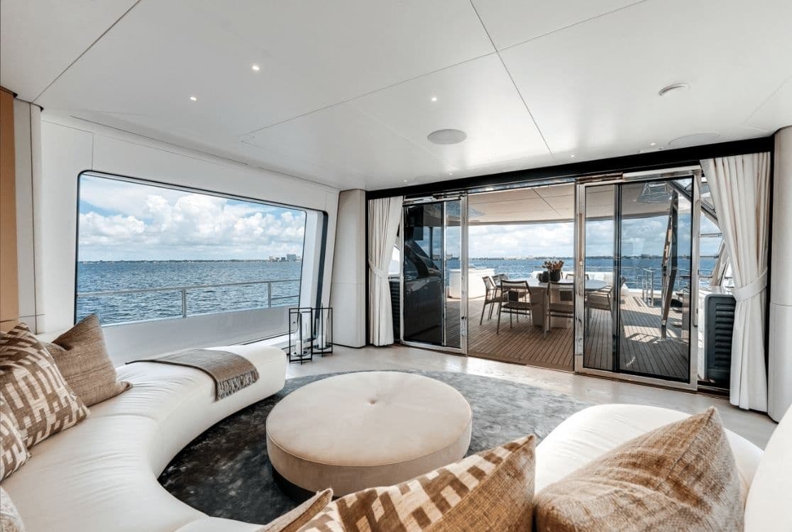 122' UNIQ Azimut Grande: Miami Superyacht Charter on Biscayne Bay photo 2