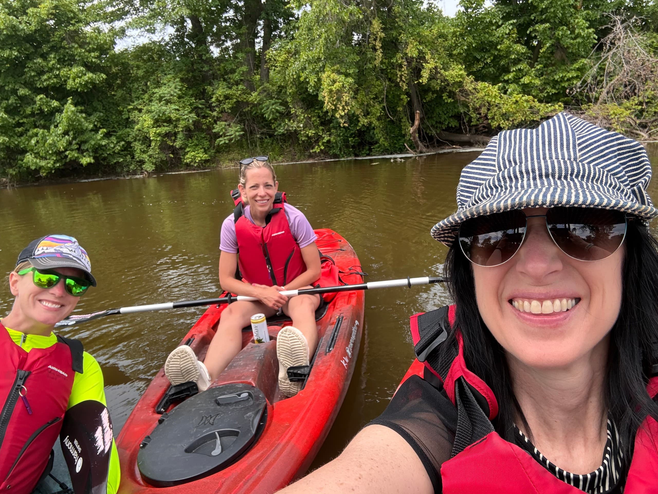 Self-Serve Kayaking on Duck Creek: Phone-Unlock Rentals on the East River Near Bellevue