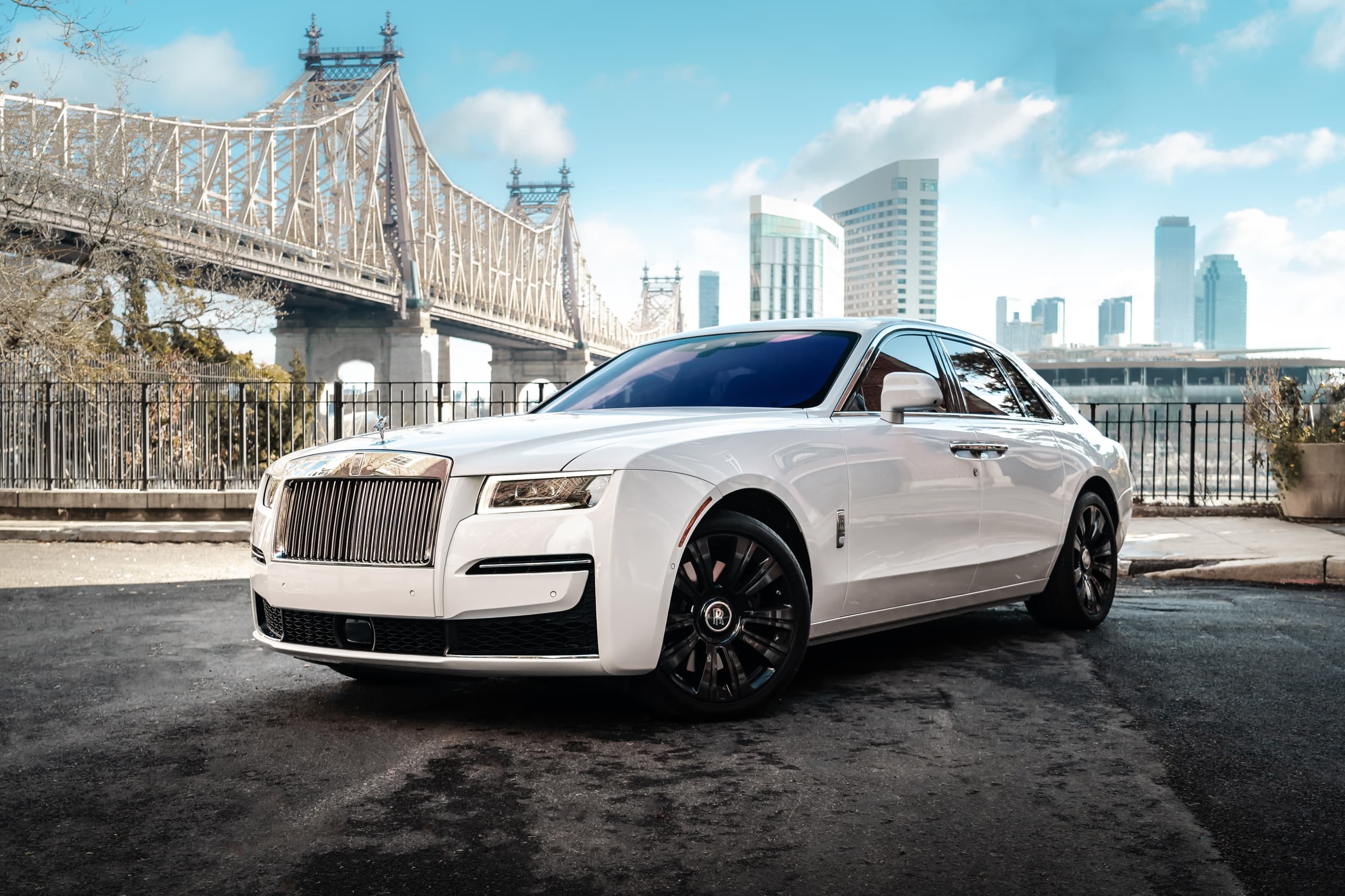 Luxury Car Rental: Rolls-Royce Ghost in Corsa Auto Rental