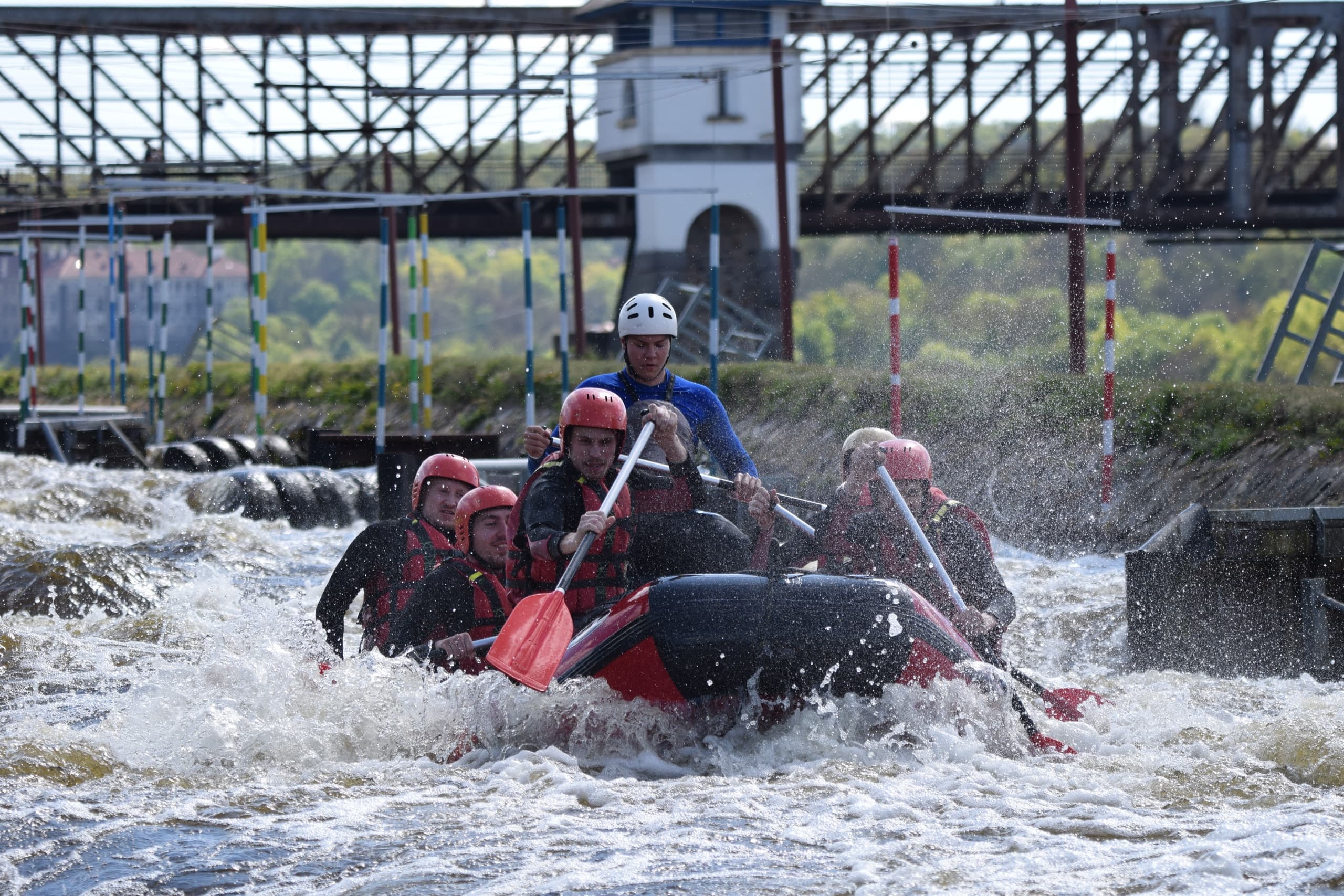 Extreme Rafting in Veltrusy: Prague Whitewater Slalom and the Washing Machine photo 3